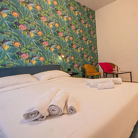 Guest house Rhome 34