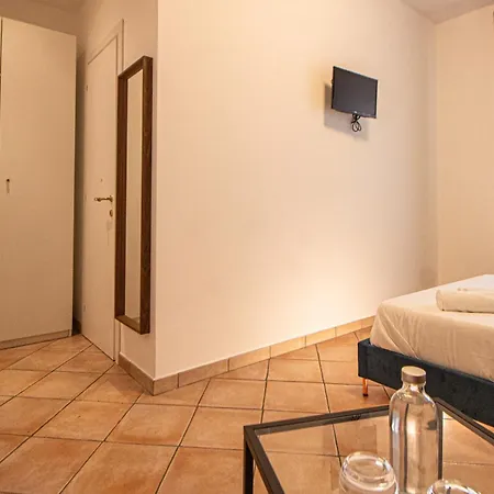 Guest house Rhome 34 *